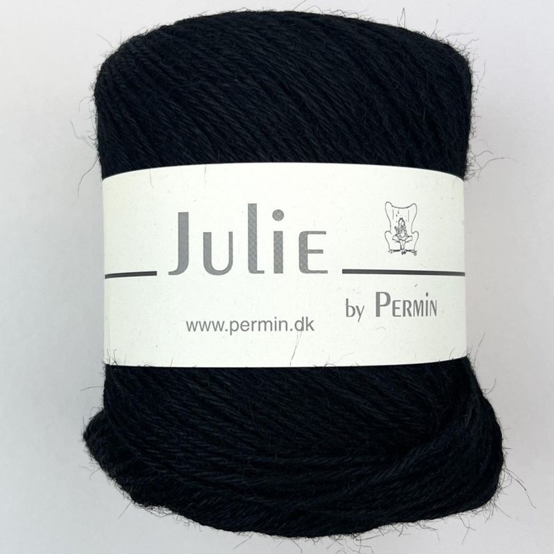 Julie Jutegarn Svart